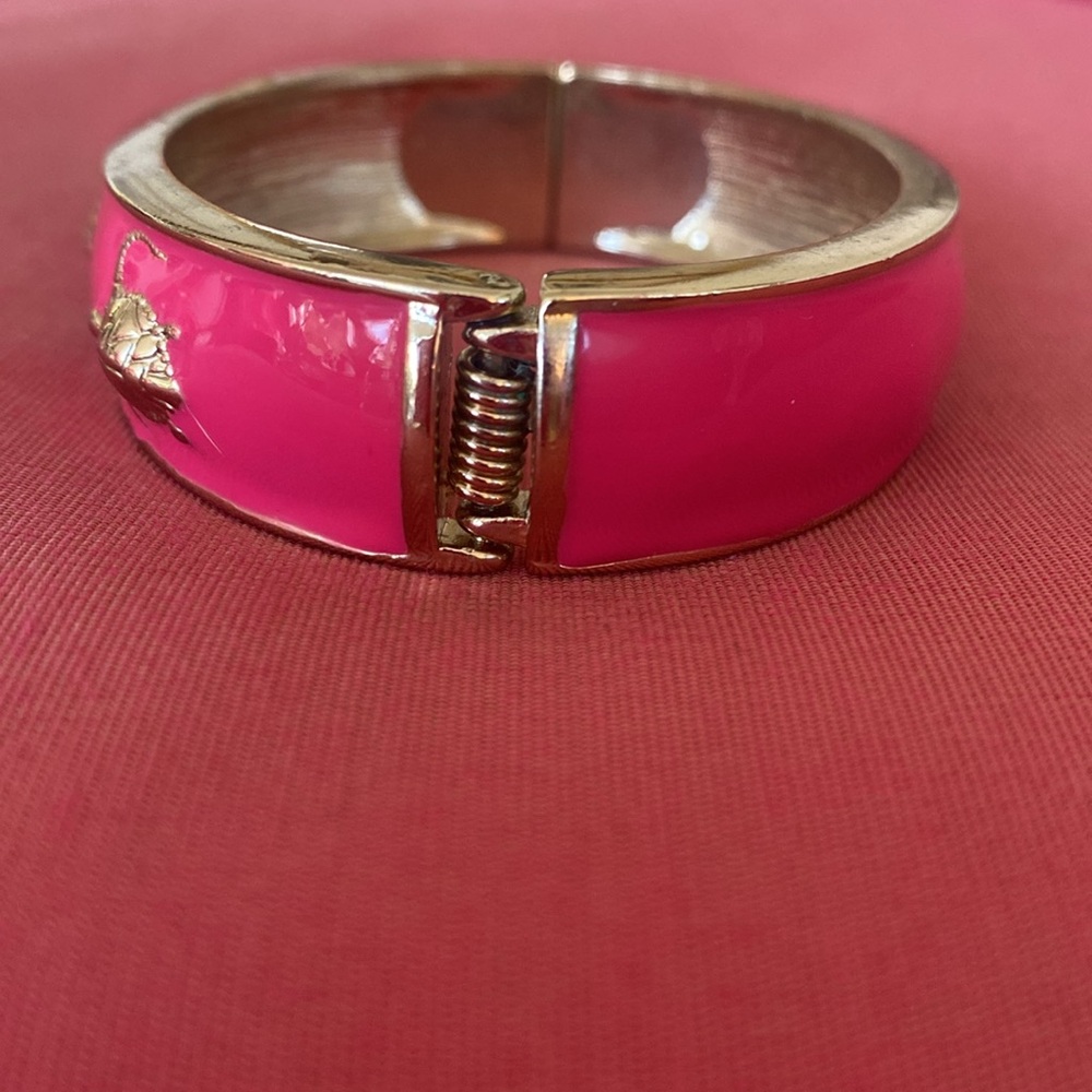 Pink turtle 🐢 bangle - Picture 4 of 6